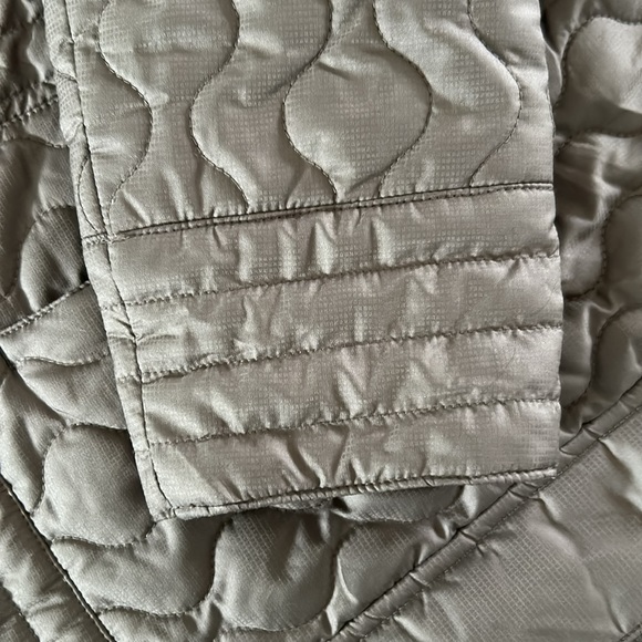 Marmot St. Moritz quilted puffer jacket/coat with faux fur collar - Picture 6 of 12